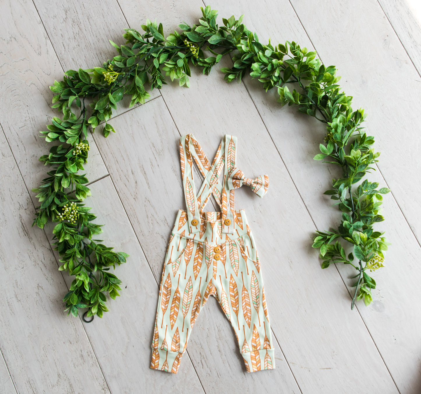 Baby Boy Leggings with Suspenders - Feathers